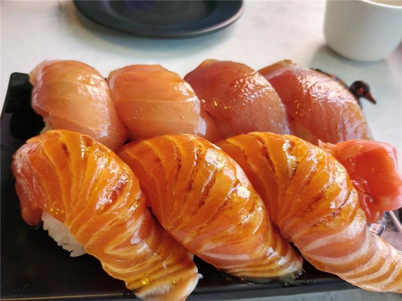 大西洋鮭魚生魚片